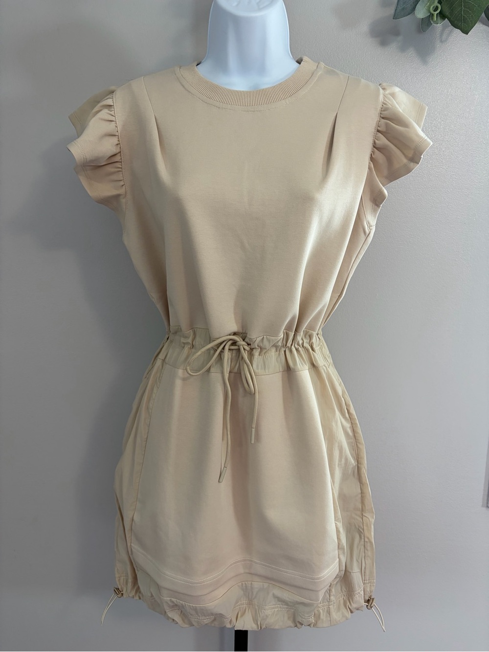NWT Umgee Cream Ruffle Sleeve Drawstring Waist Mini Dress